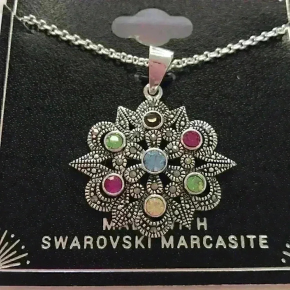 Macy’s new Marcasite Stone Silver Plated N… - Picture 5 of 8